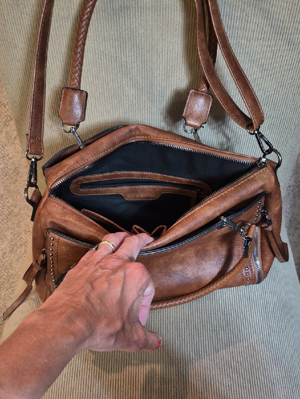 Classic Brown Women's Satchel Bag - Versatile Everyday Handbag - Picture 3 of 3